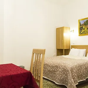 Authentic Akacfa Apartman